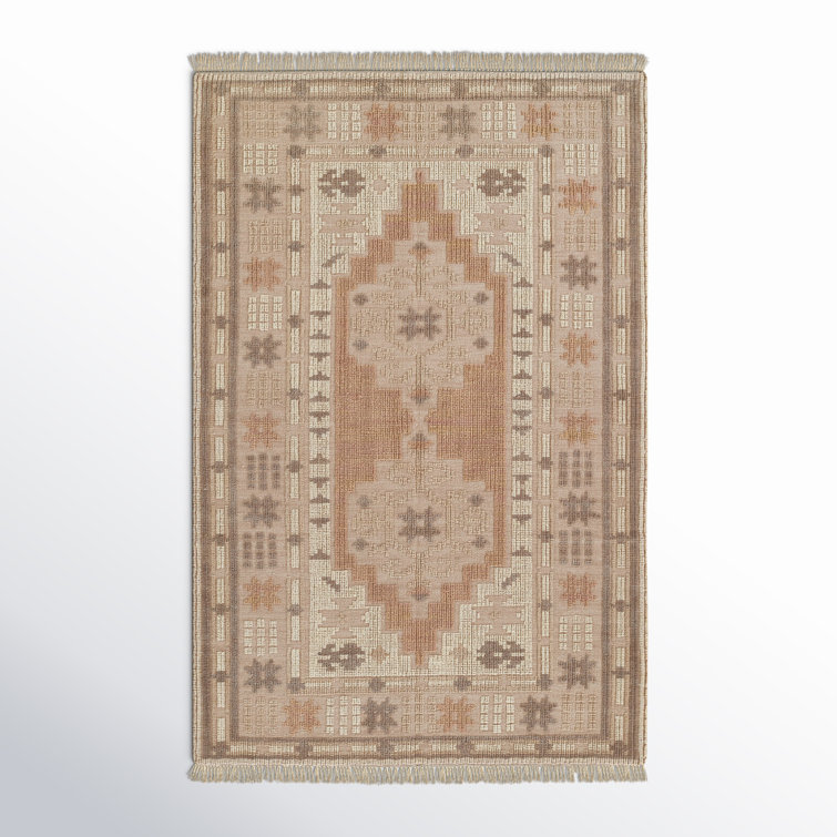 Blush and Earth Handwoven Wool Medallion Rug 2' x 3'