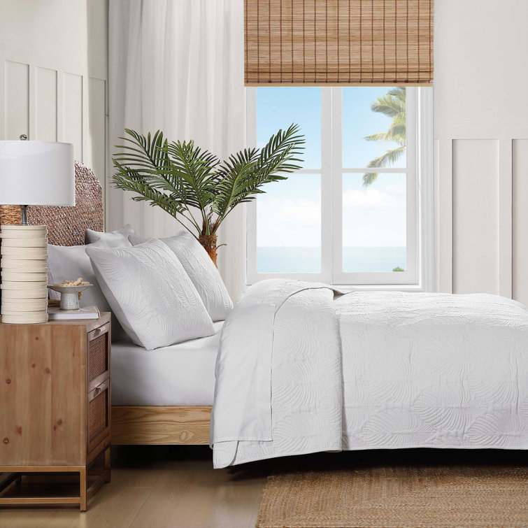 White Cotton Twin Quilt Set with Palm Leaf Motif