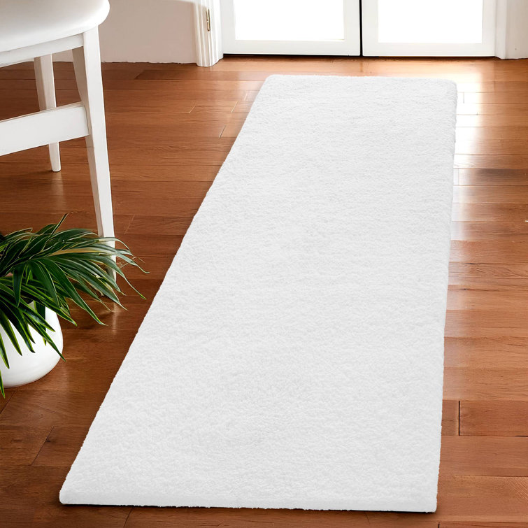 Luxurious White Microfiber Quick-Dry Non-Slip Bath Rug