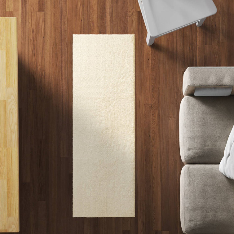Ivory Microfiber Non-Slip Bath Rug with Quick-Dry Technology