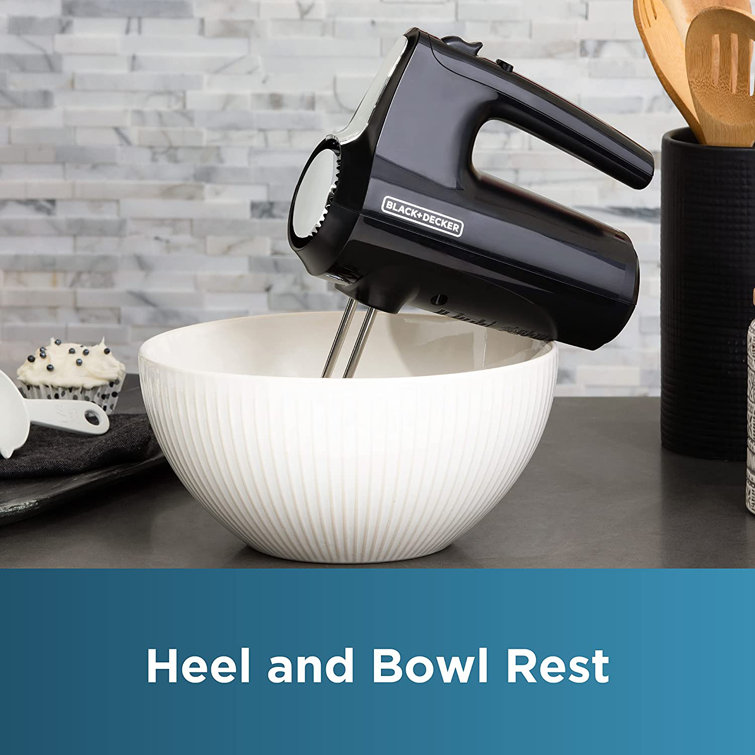 Black+decker 5 Speed Electric Hand Held Mixer - Black