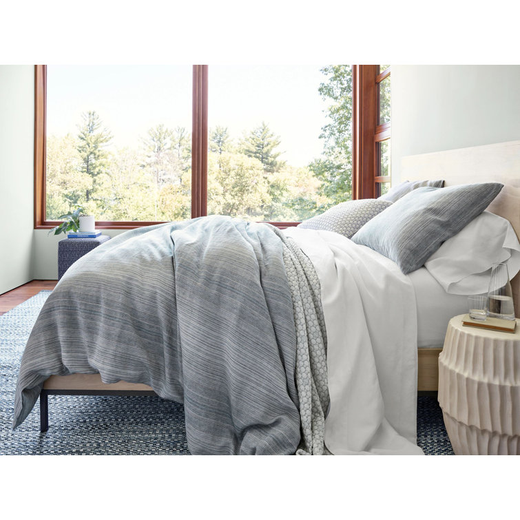 Blue Cotton Stonewashed Matelassé Queen Coverlet