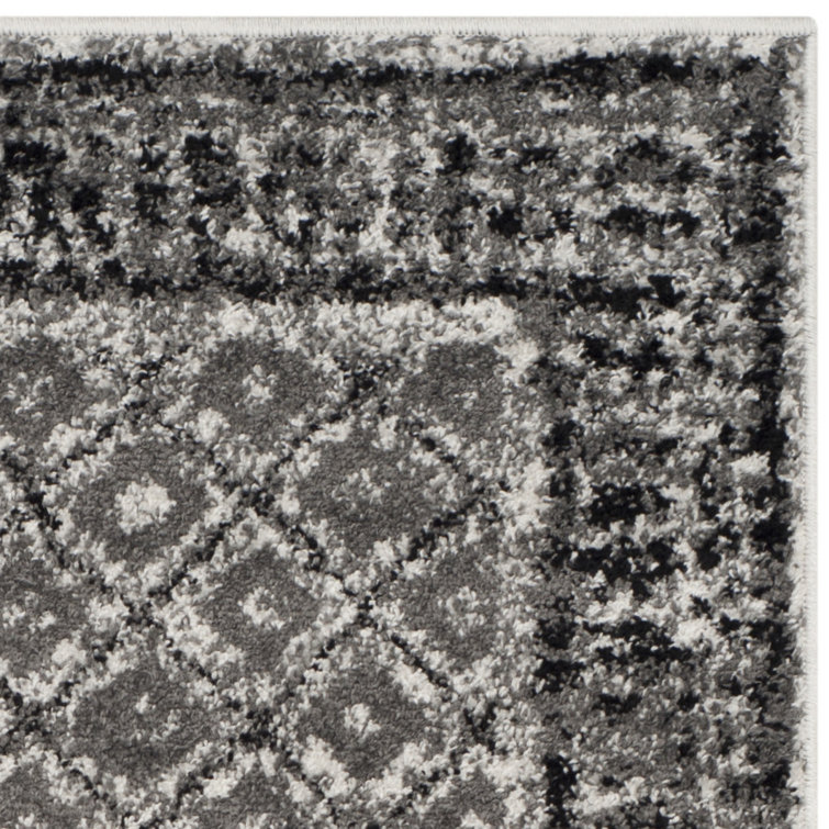 Ivory Soft Diamond Lattice 3'x5' Reversible Synthetic Rug