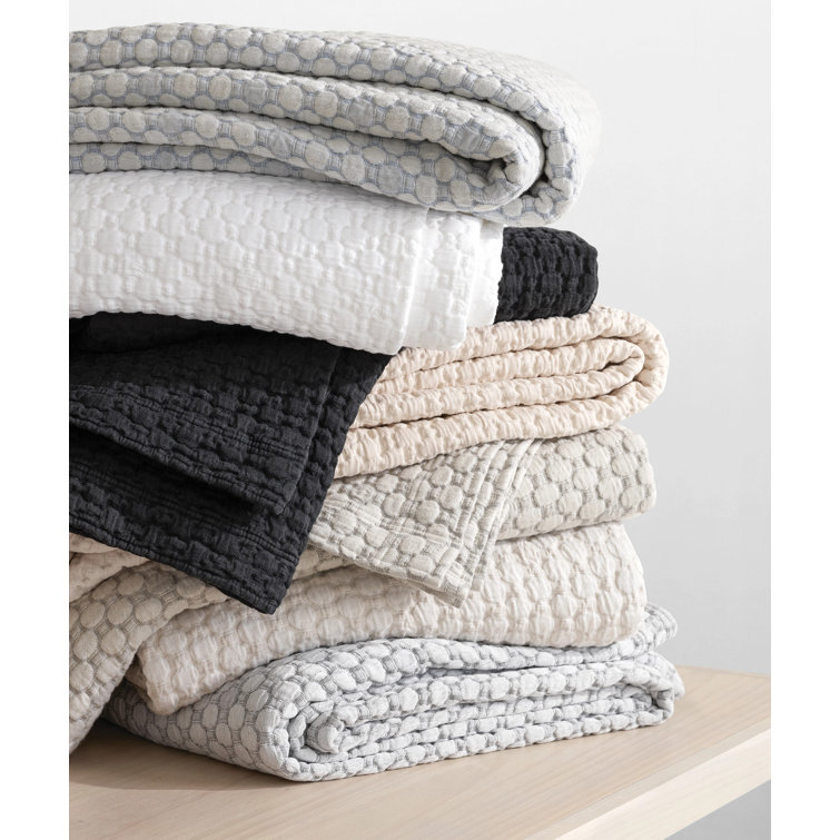 Portuguese Cotton King Coverlet in Crisp White
