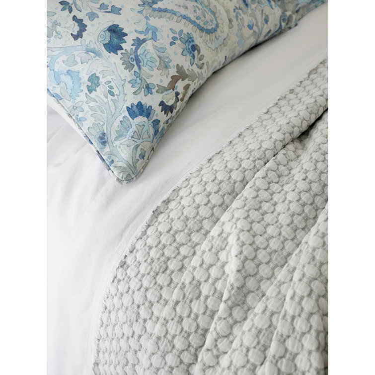 Lodi Silver Matelassé Queen Coverlet