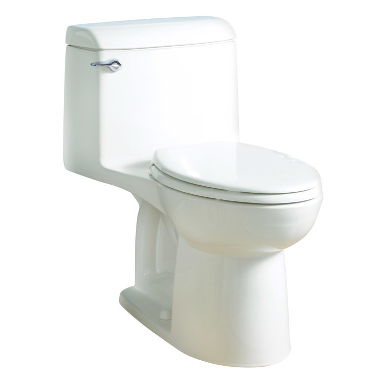 Champion 4 White Vitreous China Elongated Two-Piece Toilet