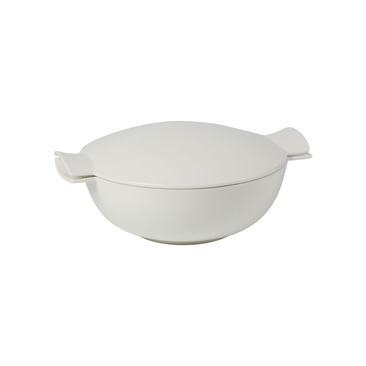 White Ceramic Round Tureen with Lid, 84.5 Ounces
