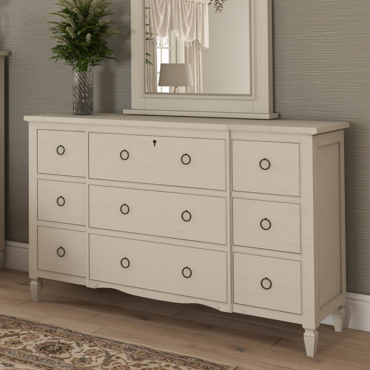 Levin Farmhouse 9-Drawer Cotton White Dresser with Antique Bronze Hardware