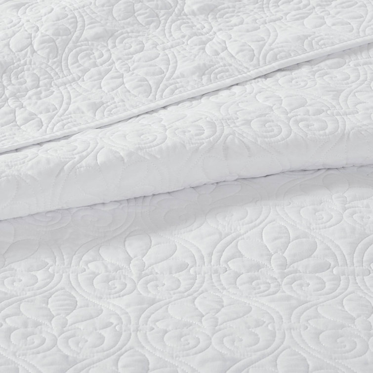 White Full Reversible Microfiber Bedspread Set with Cotton Fill