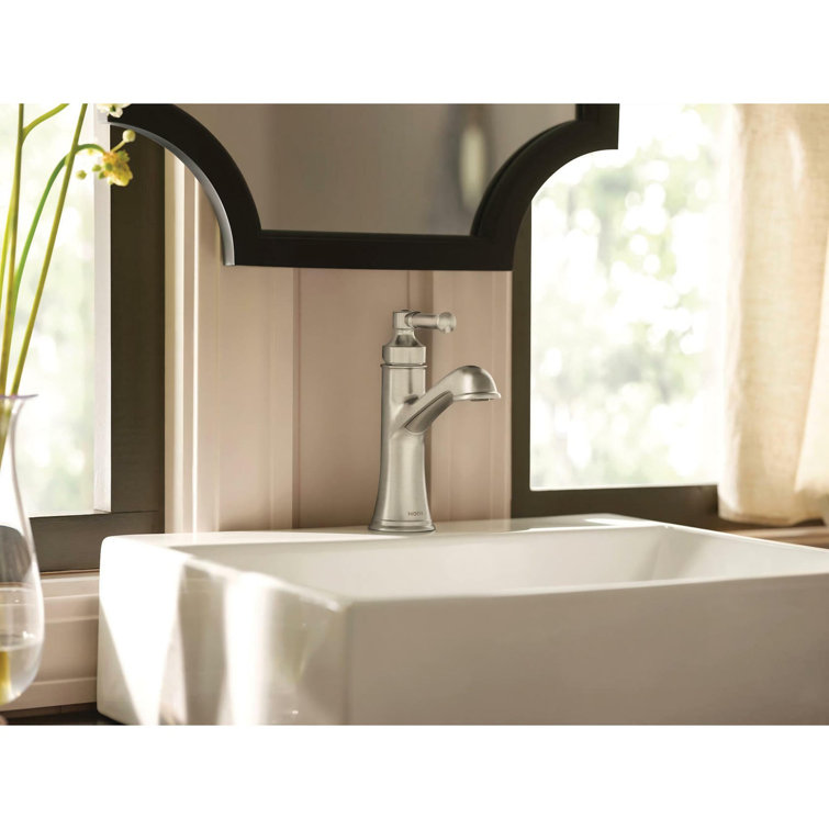 Brushed Nickel Single Handle Bathroom Sink Faucet with Deckplate