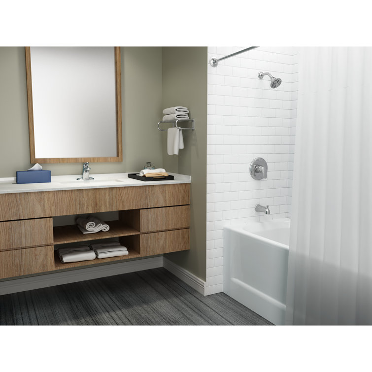 Polished Chrome Single-Handle Centerset Bathroom Faucet