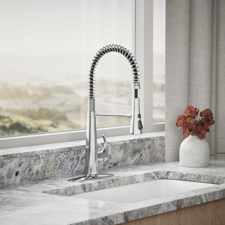 Polished Chrome Semi-Professional Kitchen Faucet with Pull-Out Spray