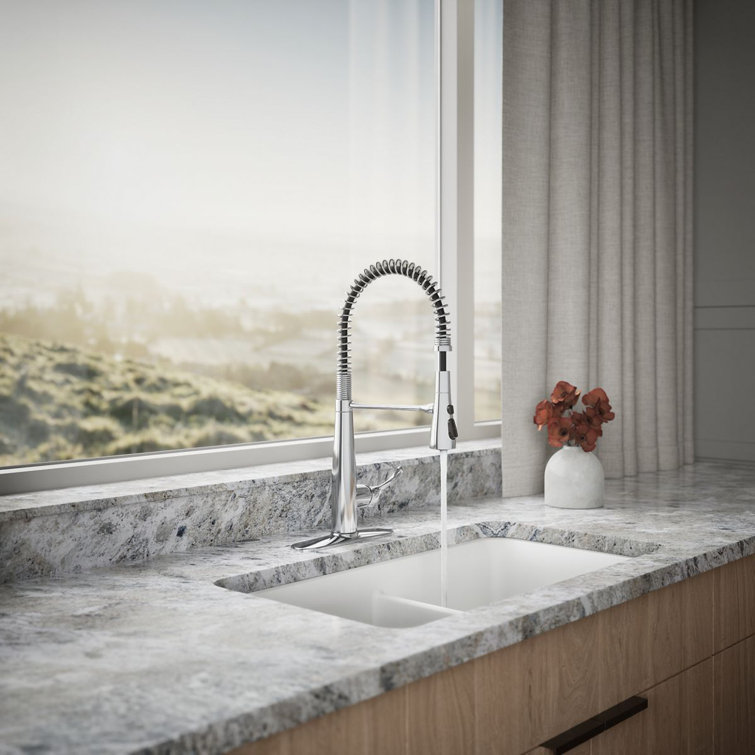 Polished Chrome Semi-Professional Kitchen Faucet with Pull-Out Spray