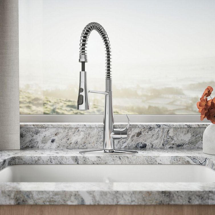 Polished Chrome Semi-Professional Kitchen Faucet with Pull-Out Spray