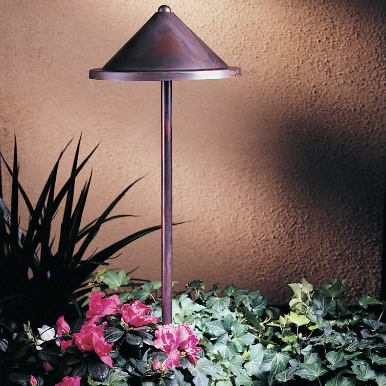 Bronze Metal Cone Shade Outdoor Pathway Lamp Post