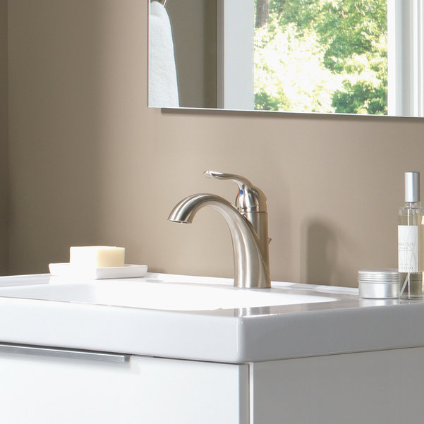 Modern Stainless Steel Single Hole Bathroom Faucet with ADA Compliance