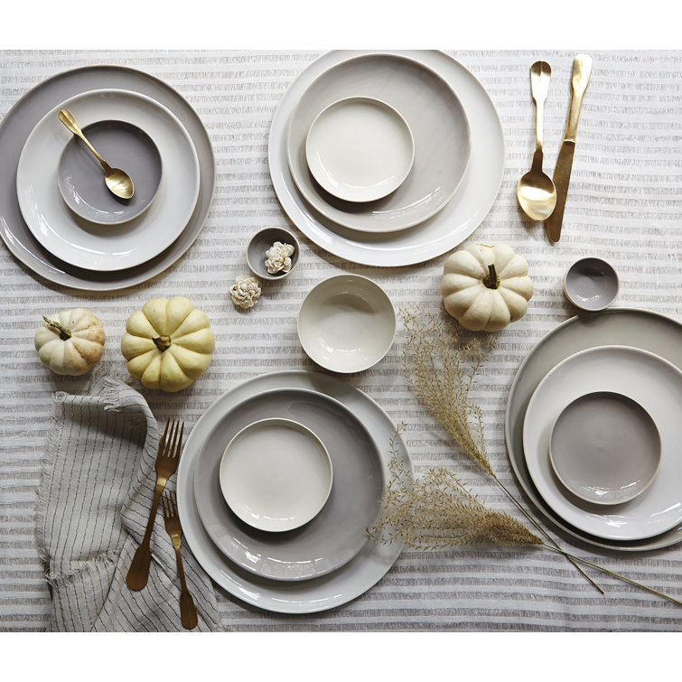 White Handcrafted Porcelain Dinner Plate Set