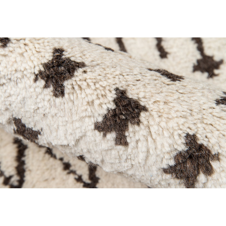 Natural Hand-Knotted Wool Geometric Area Rug, 5' x 8'