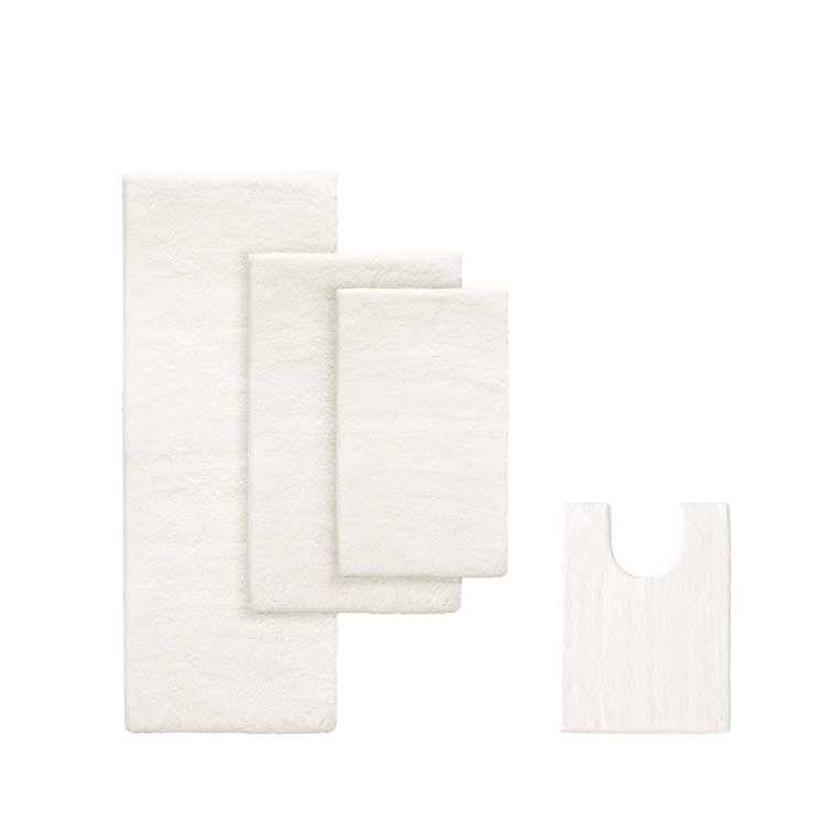 Ivory Microfiber Non-Slip Bath Rug with Quick-Dry Technology