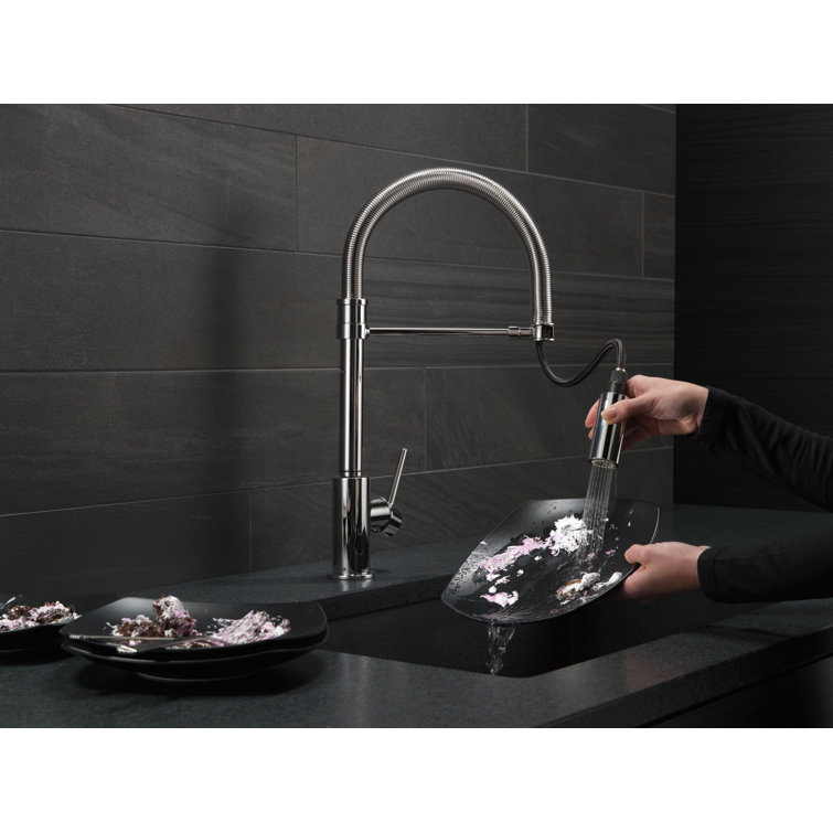 Sleek Chrome Pull-Down Kitchen Faucet with Magnetic Docking