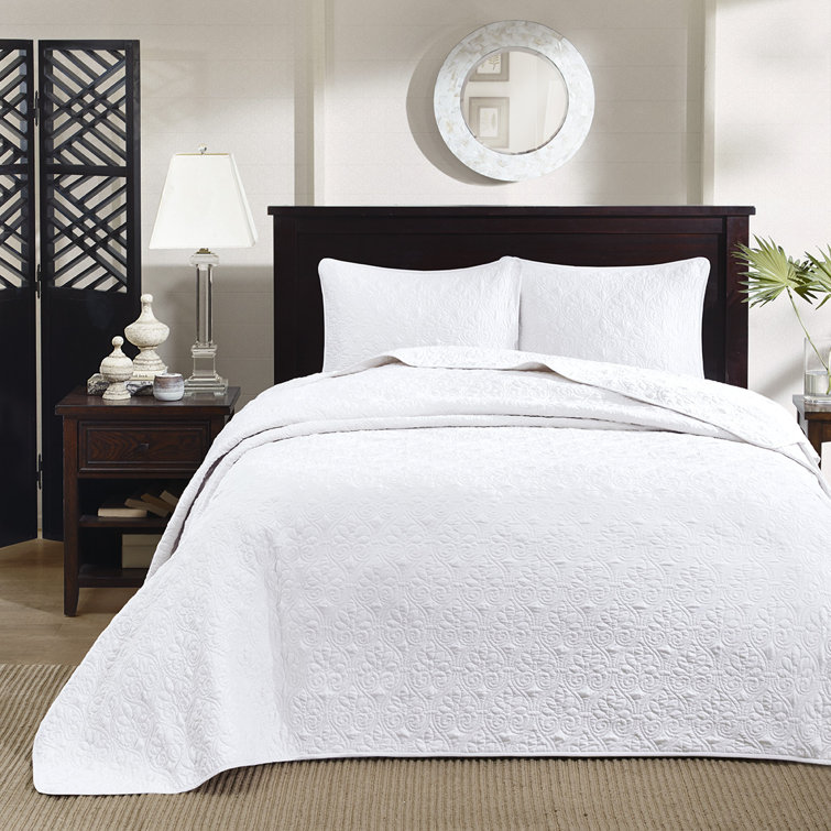 White Full Reversible Microfiber Bedspread Set with Cotton Fill