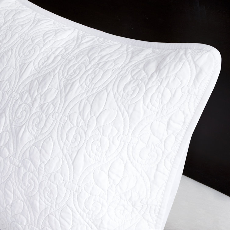 White Full Reversible Microfiber Bedspread Set with Cotton Fill