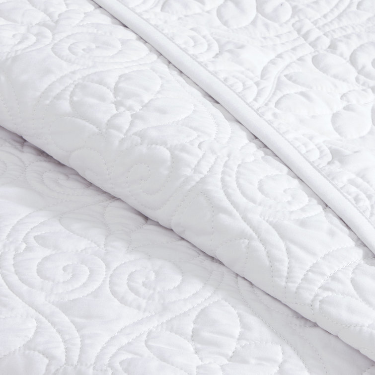 White Full Reversible Microfiber Bedspread Set with Cotton Fill