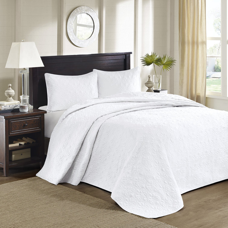 White Full Reversible Microfiber Bedspread Set with Cotton Fill