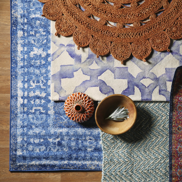 6' x 9' Blue Geometric Synthetic Area Rug