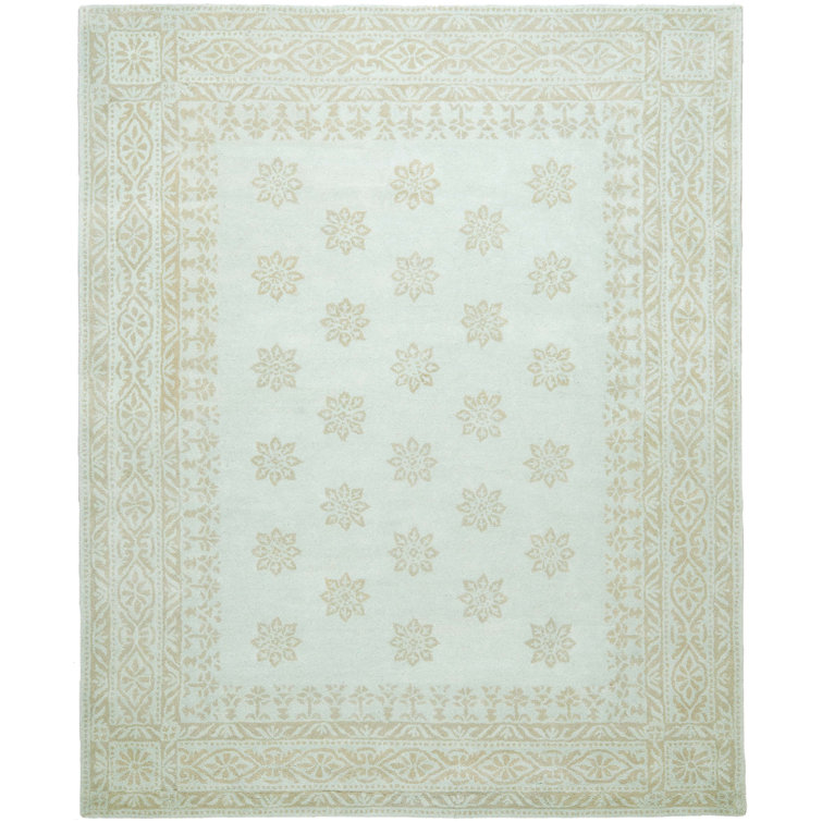 Handmade Tufted Wool Rectangular 4' x 6' Area Rug