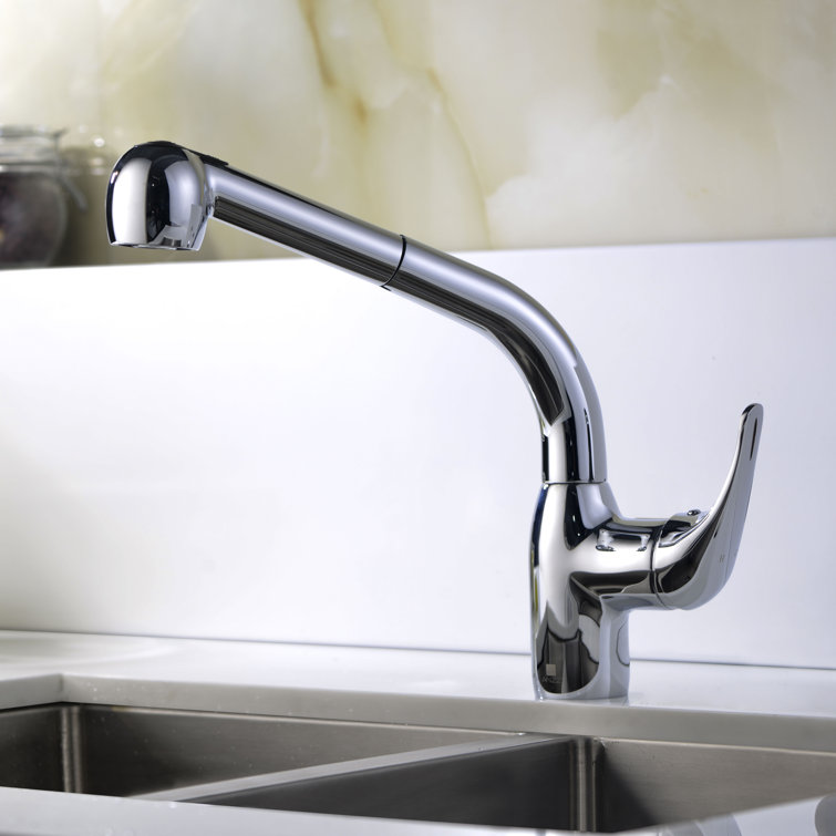 Chrome Single-Handle Pull-Out Spray Kitchen Faucet