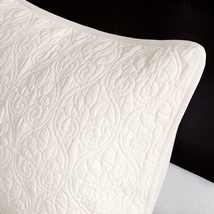 Cream King Reversible Microfiber Bedspread Set