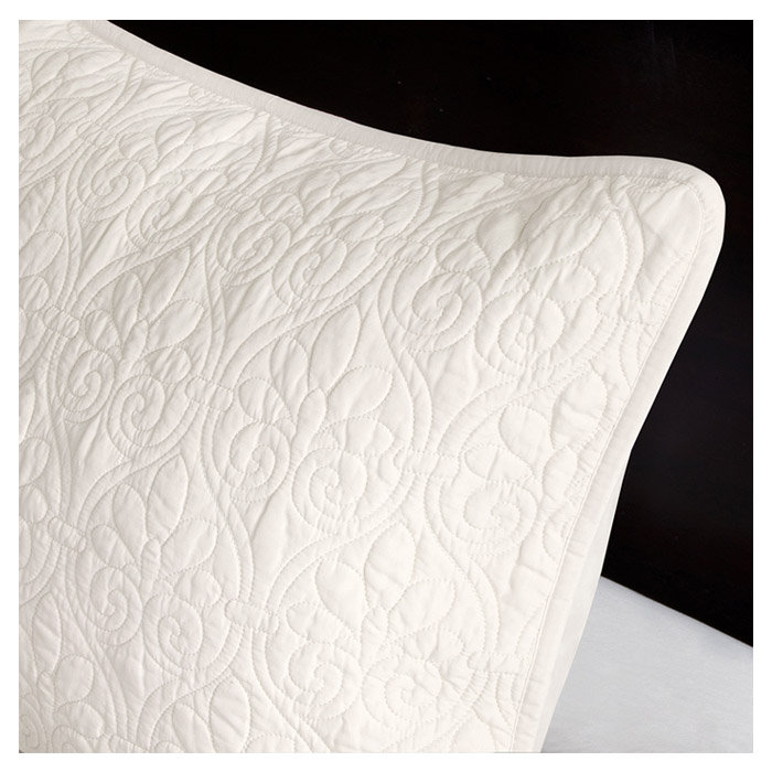 Cream King Reversible Microfiber Bedspread Set