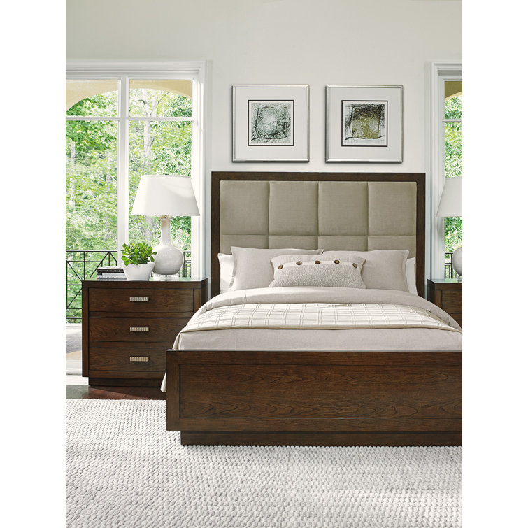 Transitional 3-Drawer Convex Front Nightstand in Brown