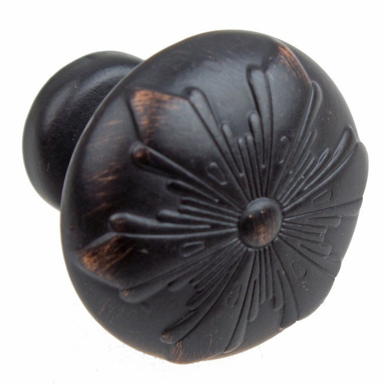 Oil Rubbed Bronze Round Snowflake Cabinet Knob Set