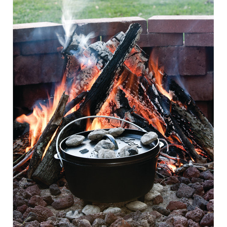 Black Cast Iron 8-Quart Camp Dutch Oven with Bail Handle