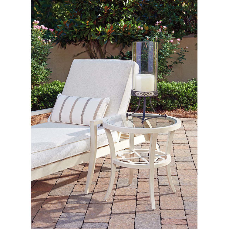 Elegant Ivory and Gold Quatrefoil 24" Round End Table