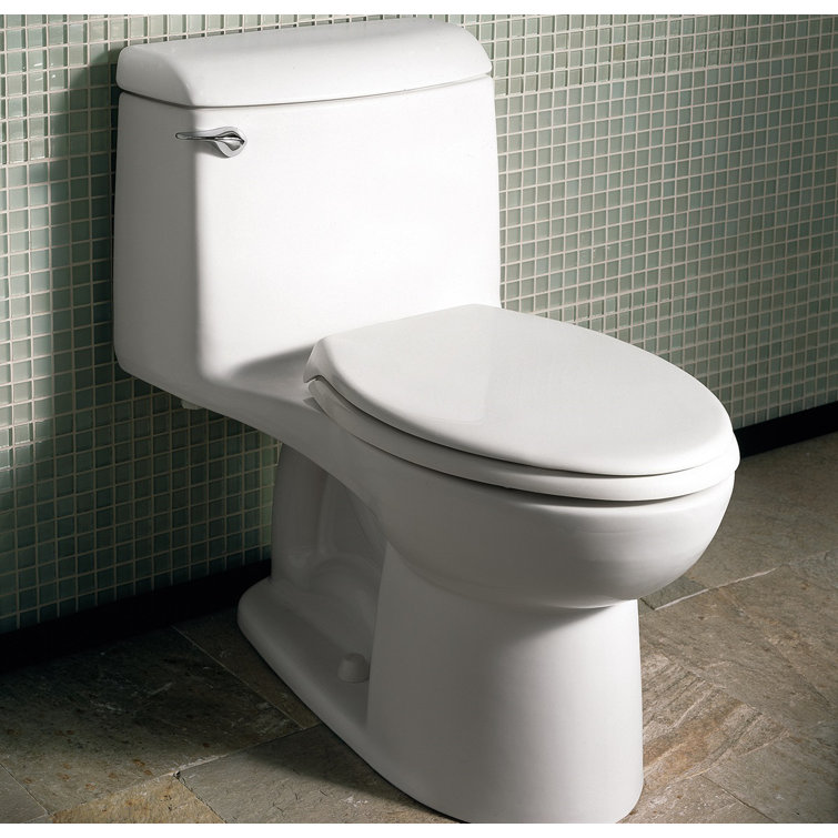 Champion 4 White Vitreous China Elongated Two-Piece Toilet