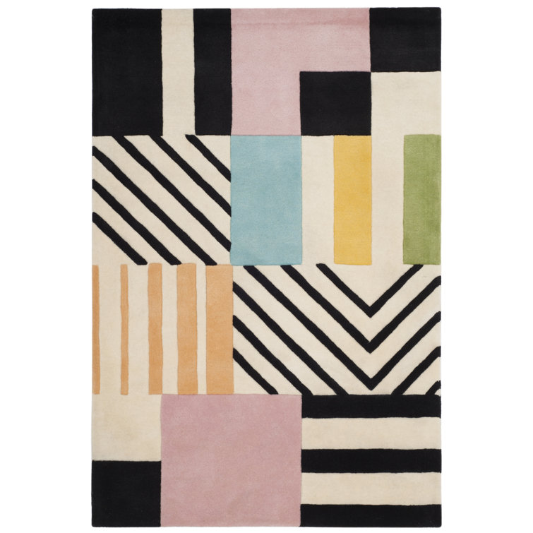 Geometric Black and Ivory Handmade Tufted Wool Rug 4' x 6'