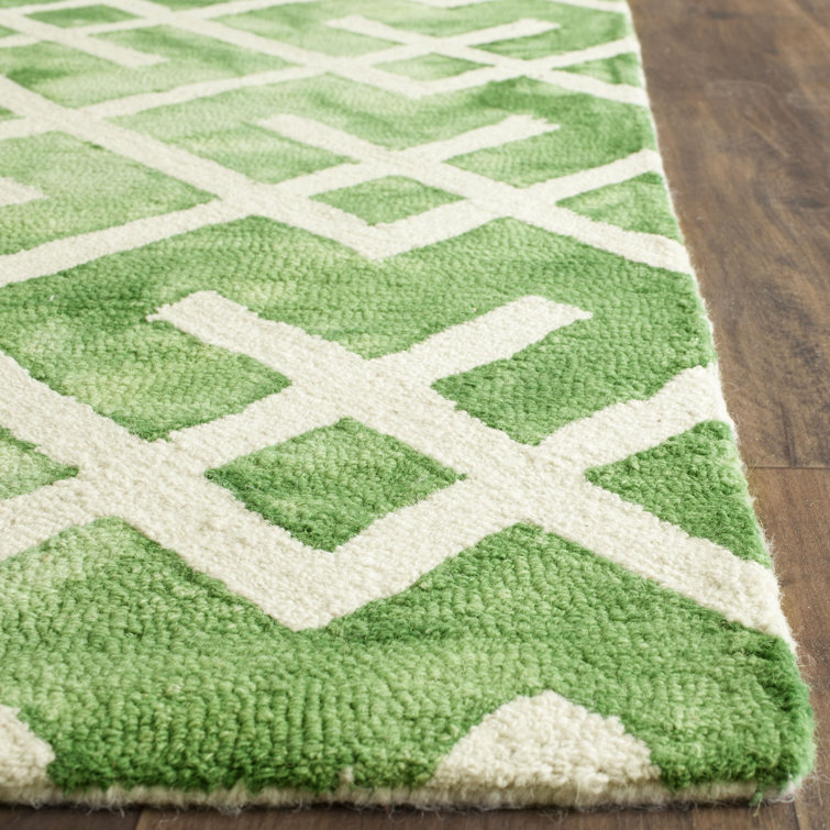 Handmade Green and Ivory Round Wool Tufted Area Rug