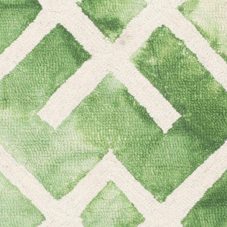 Handmade Green and Ivory Round Wool Tufted Area Rug