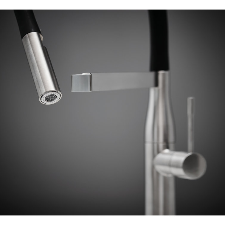Stainless Steel Modern Deck Mounted Kitchen Faucet with Pull-out Spray