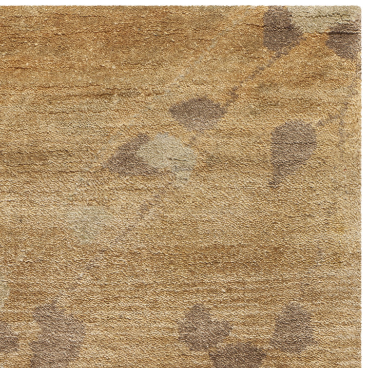 Amber Trellis Hand-Knotted Wool Rectangular Rug - 3'9" x 5'9"