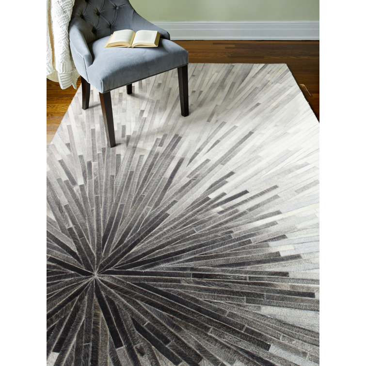 Handmade Gray Geometric Cowhide Rectangular Area Rug 10' x 14'