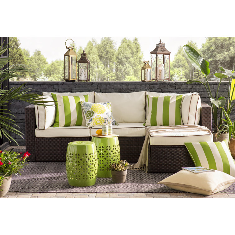 Diamond Black Ivory Handmade Reversible Indoor/Outdoor Rug