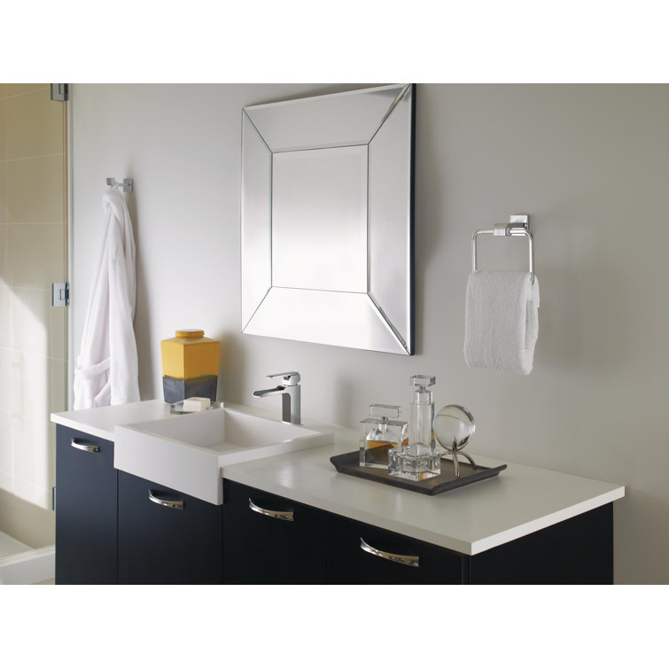 Sleek Modern Chrome Single Hole Brass Bathroom Faucet