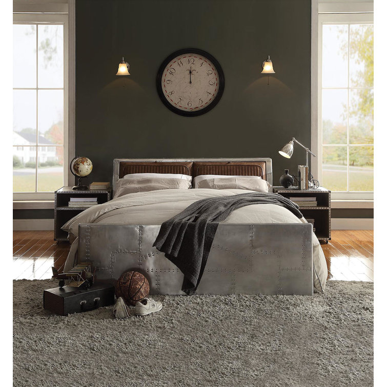 Elegant Roxana Queen Captain's Bed with Tufted Leather and Nailhead Trim