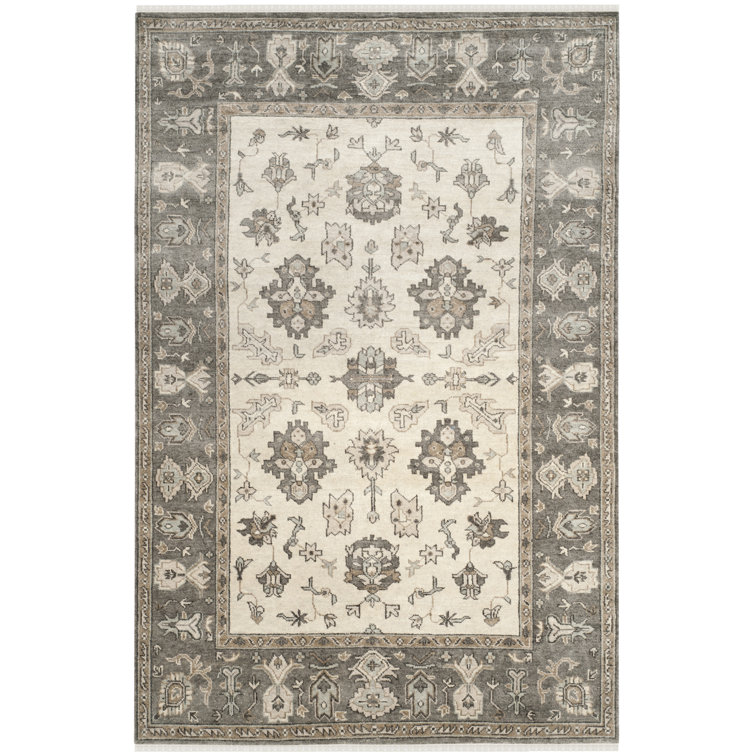 Elegant Oushak Hand-Knotted Wool Ivory 6' x 9' Area Rug