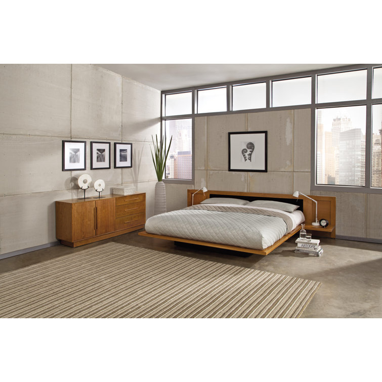 Natural Walnut Solid Wood 1-Drawer Nightstand with VOC-Free Finish