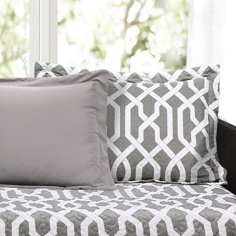 Gray and White Trellis 6-Piece Daybed Cover Set